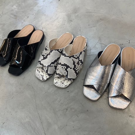 【rinrinさま専用】ATELIER BRUGGE アイボリー 、スチール 丸利玉樹利喜蔵商店 TAMAKI エッジライン スクエアプレートL