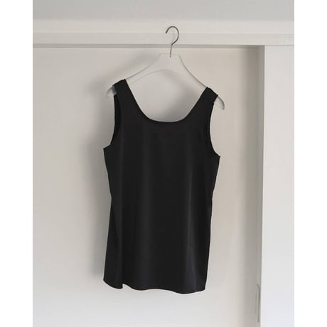 【anuke】Satin Uneck Tops　※納期5月上旬～6月上旬