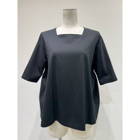 【CYAN tokyo】スクエアネックバックギャザーTOPS