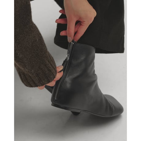 【TODAYFUL】Square Leather Flat Boots　※納期10月下旬～11月下旬