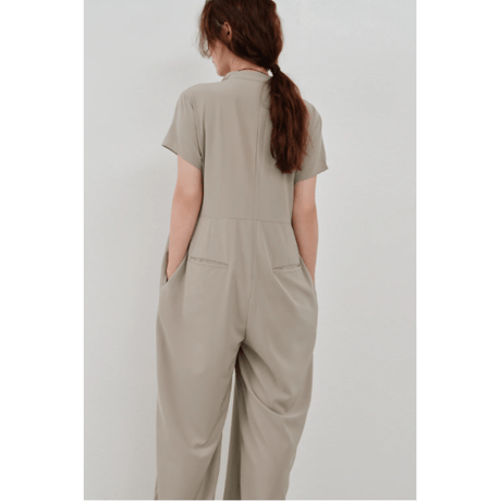 【Hella】wide tuck jumpsuit　※納期5月中旬〜6月中旬