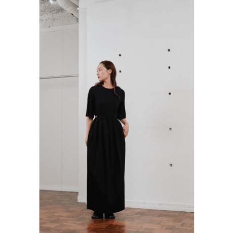 【Hella】waist side slit cocoon dress　※納期4月中旬〜5月中旬
