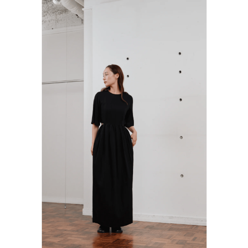 Hella】waist side slit cocoon dress ※納期4月中旬〜5月中