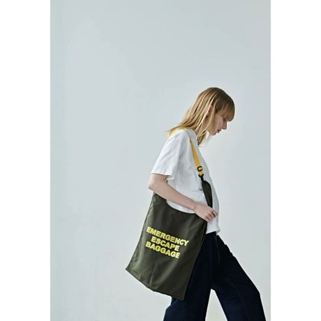 【KHA:KI】E.E.BAG MEDIUM