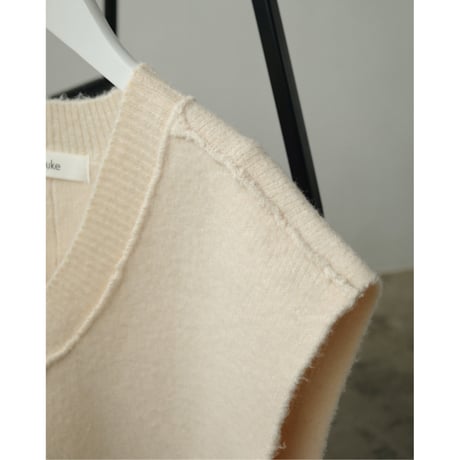 【ànuke】Vneck Lock Knitvest　※10月中旬～11月上旬頃 発送予定