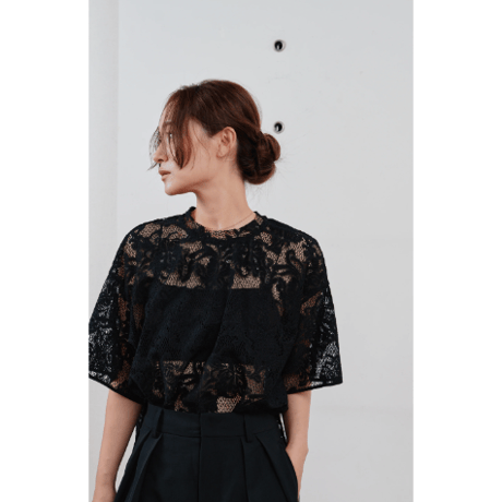 【Hella】rascel lace half sleeve top　※納期3月中旬〜4月中旬