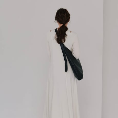 【Hella】shoulder slit long dress※納期10/上〜11/上