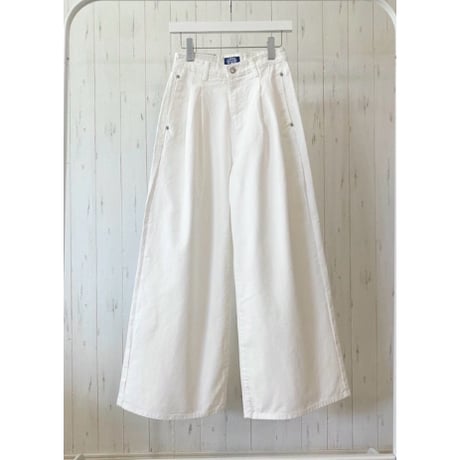 【L'ours Polaire et Bleu】タックワイドホワイトデニム