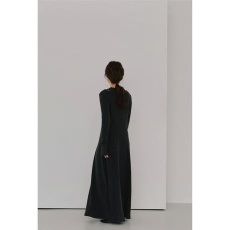 【Hella】shoulder slit long dress※納期10/上〜11/上