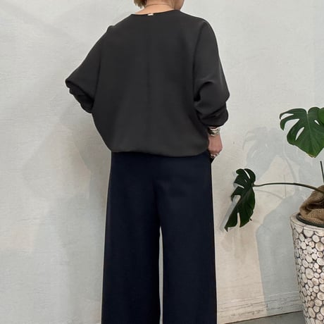 【PASSIONE】Vネックトップス
