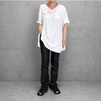 【M.U.L.】V-NECK CUTSEW