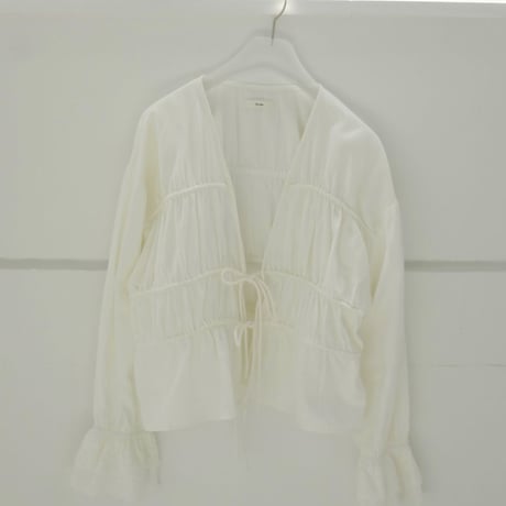 【anuke】Vneck Lace Blouse   ＊