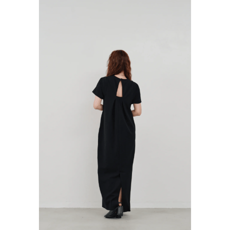 【Hella】front tuck cocoon dress　※納期3月中旬〜4月中旬