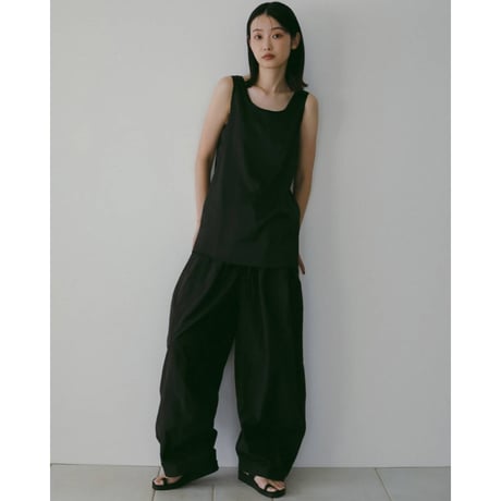 【anuke】Satin Uneck Tops　※納期5月上旬～6月上旬