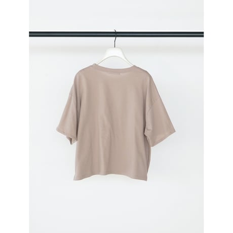 【CHIGNON】"AWE"ﾌﾟﾘﾝﾄｸﾛｯﾌﾟﾄﾞTee