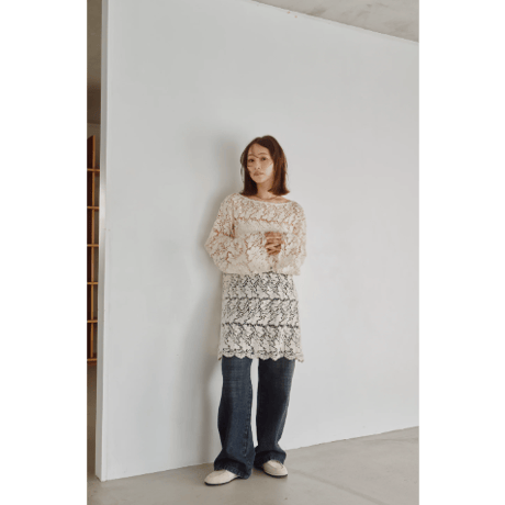 【Hella】Scalloped Lace Top　※納期9月上旬～10月上旬