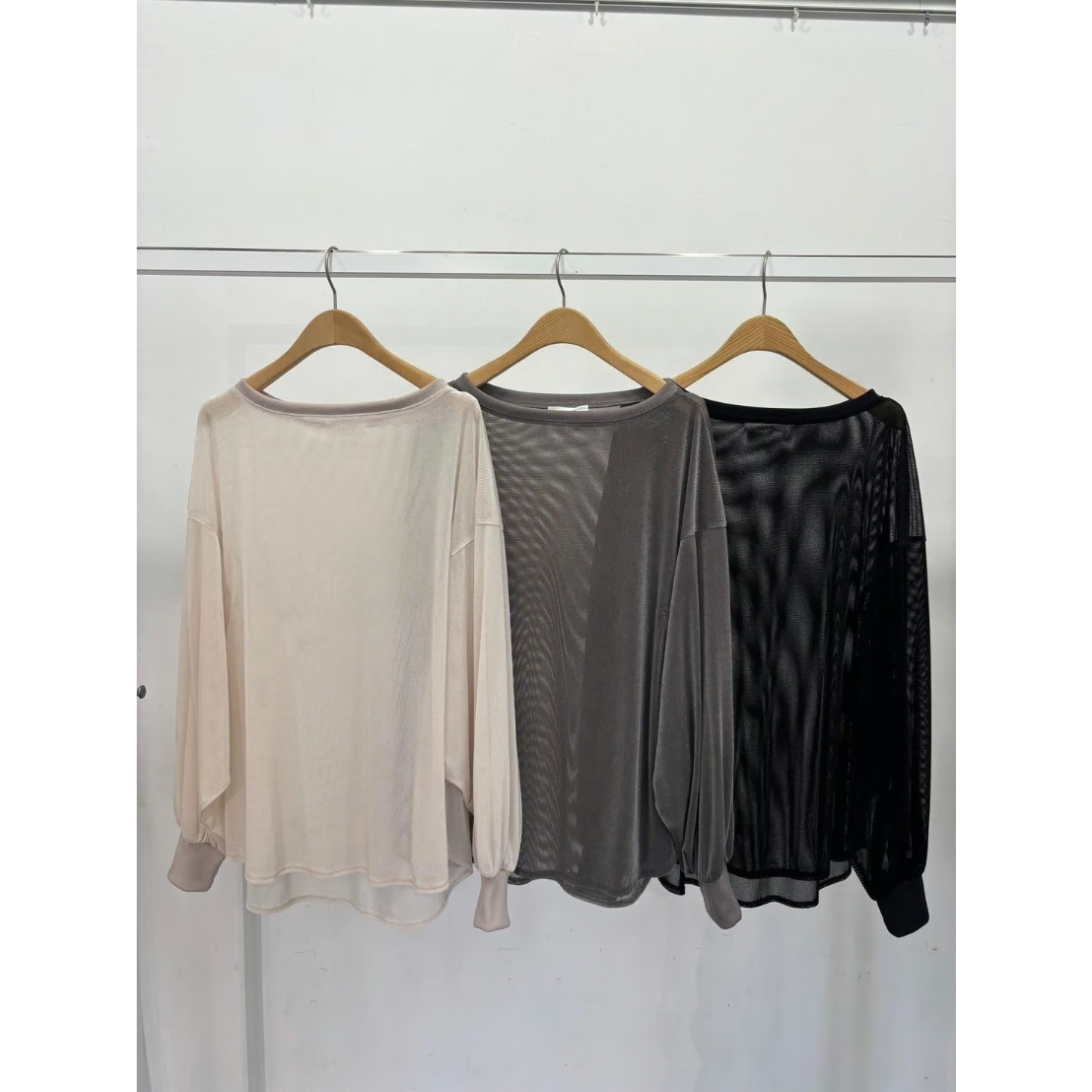 新品☆ROSIEEベロアメッシュゆったりTOPS fit=scale-down,w=1200