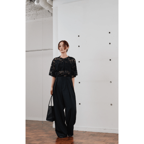 【Hella】rascel lace half sleeve top　※納期3月中旬〜4月中旬