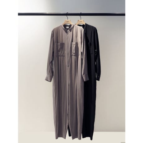 【YENN】ZIP UP JUMPSUIT※納期9/上〜9/中
