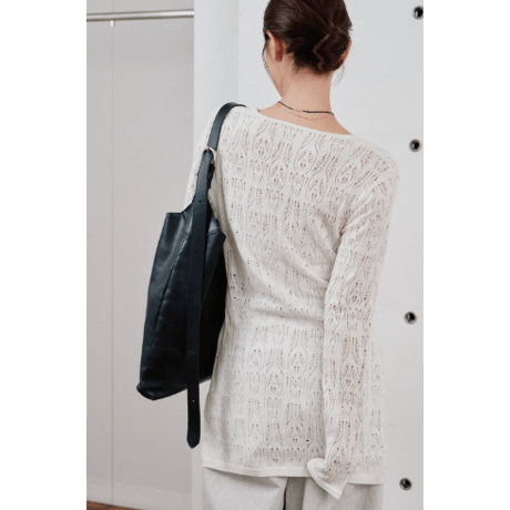 【Hella】crochet lace Vneck cardigan　※納期2月中旬〜3月中旬