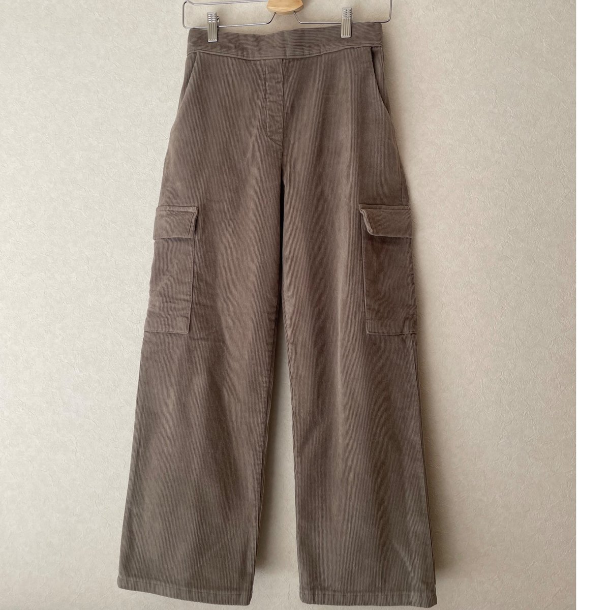 カーゴコーデュロイパンツ（ベージュ） | Midum ミドゥム