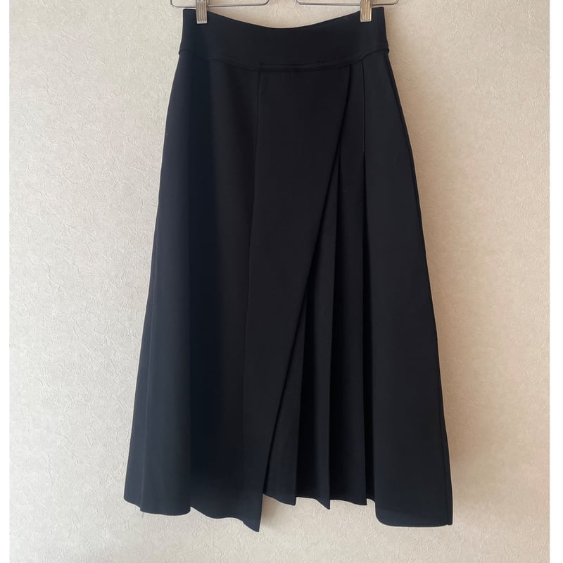 ブラックちょこっとプリーツスカート | Midum ミドゥム
