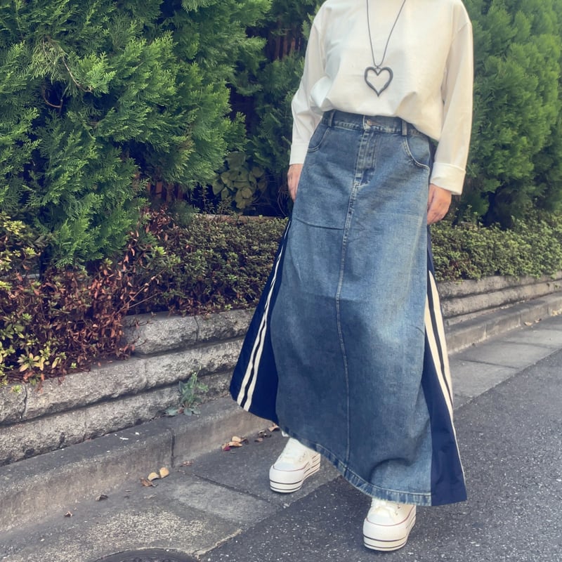 ライン入りデニムドッキングスカート（ネイビーのみ） | Midum ミドゥム