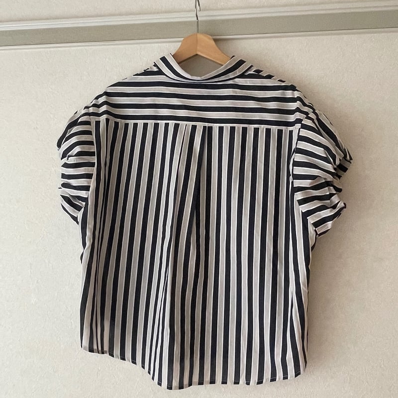 に*ふ様 Ys ストライプ柄 ブラック ストライプトップス（ブラック） | Midum ミドゥム