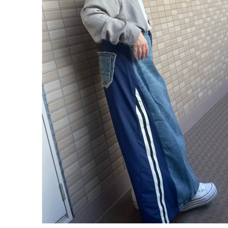 ライン入りデニムドッキングスカート（ネイビーのみ） | Midum ミドゥム