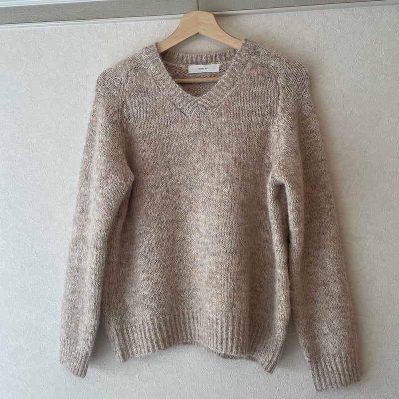 Verseau ベージュ Vネック セーター 長袖　38サイズ Verseau ベージュ Vネック セーター 長袖 38サイズ オーバーサイズV