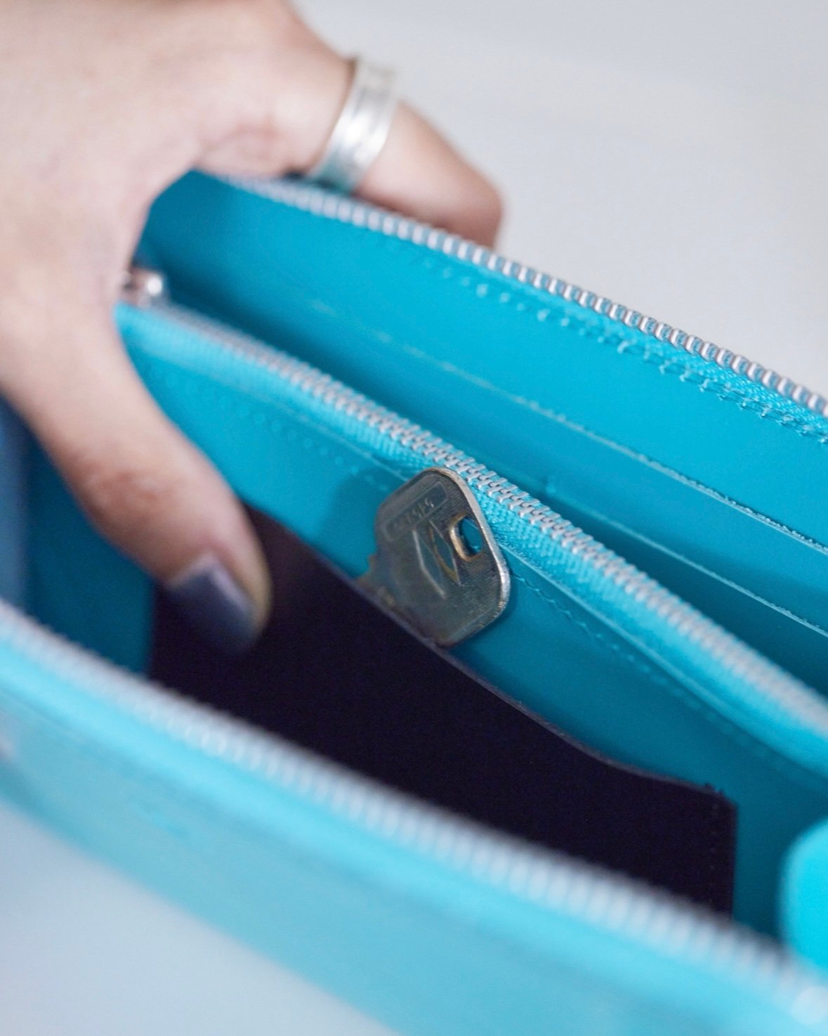 新品　Carving Turquoise Wallet 本革 財布 店頭品　格安 Cordovan L Zip Wallet - Cordovan - –Timeless Leather Designs