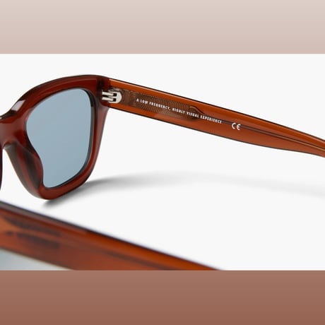 RADIO EYEWEAR "Dupe"- Crumpler x Radio Eyewear Hazelnut / Blue Polarised