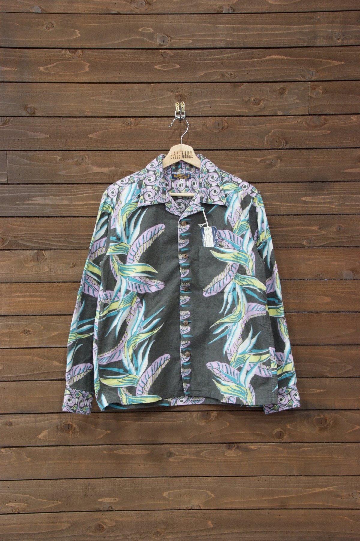 サンサーフ フラガール 長袖シャツ アロハシャツ サイズS サンサーフ フランネル長袖アロハシャツ「 Bird Of Paradise」SS27707 |