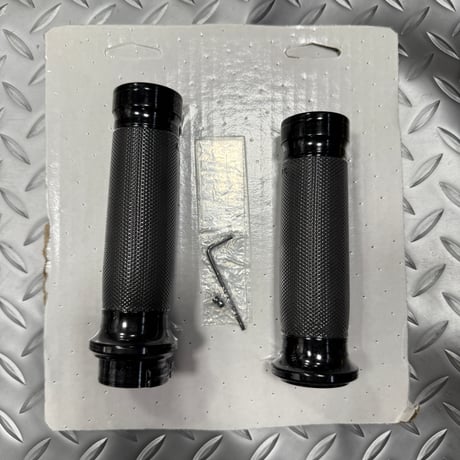 PER-0063-2007-B パフォーマンスマシン　コントゥア・ラップド・グリップ　ブラック