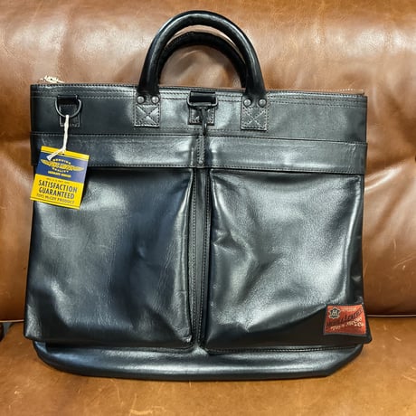 トイズマッコイ　LEATHER HELMET BAG　TMA1903
