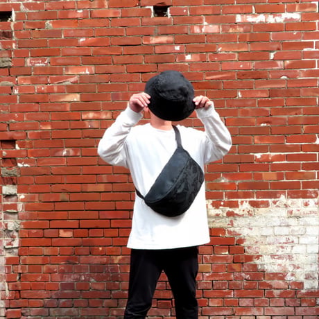 NISHIJIN BLACK BODYBAG 黒鶴