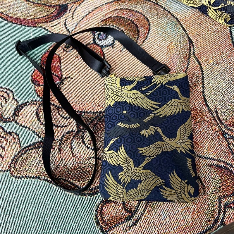 【美品】 ワンダーファブリック　西陣織 黒金鶴　リュック　和柄 美品】 ワンダーファブリック 西陣織 黒金鶴 リュック 和柄