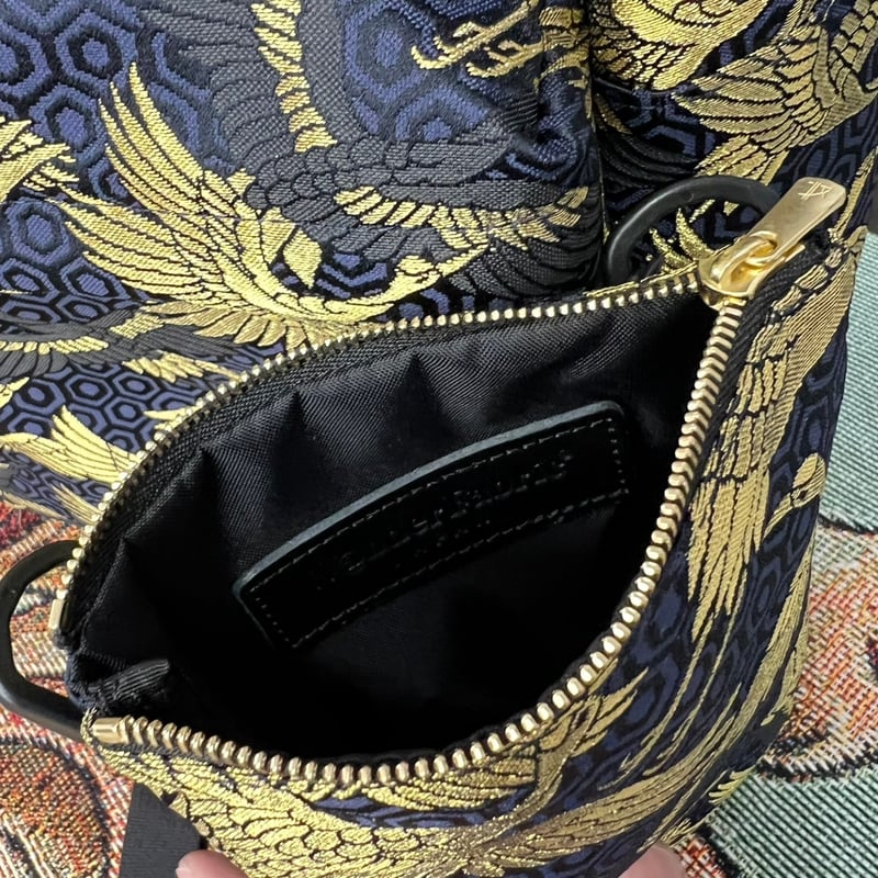 【美品】 ワンダーファブリック　西陣織 黒金鶴　リュック　和柄 美品】 ワンダーファブリック 西陣織 黒金鶴 リュック 和柄