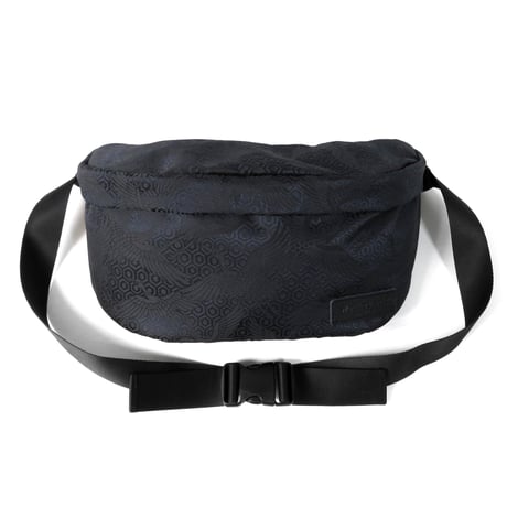 NISHIJIN BLACK BODYBAG 黒鶴