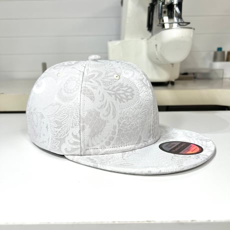 NISHIJIN WHITE CAP : ペイズリー