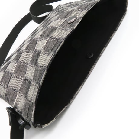 HONJOKASURI BAG :01