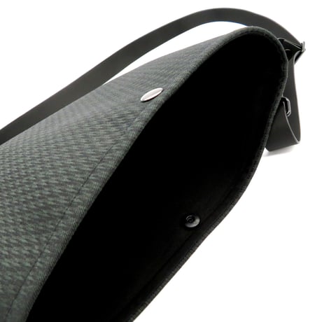 BISHUKEORI Shoulder BAG"限りなく黒に近い緑"