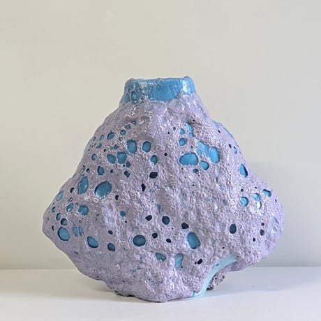 - We - Flower vase - BUTU BUTU murasaki