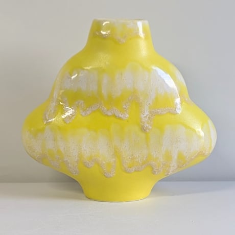 - We - Lemmon yellow