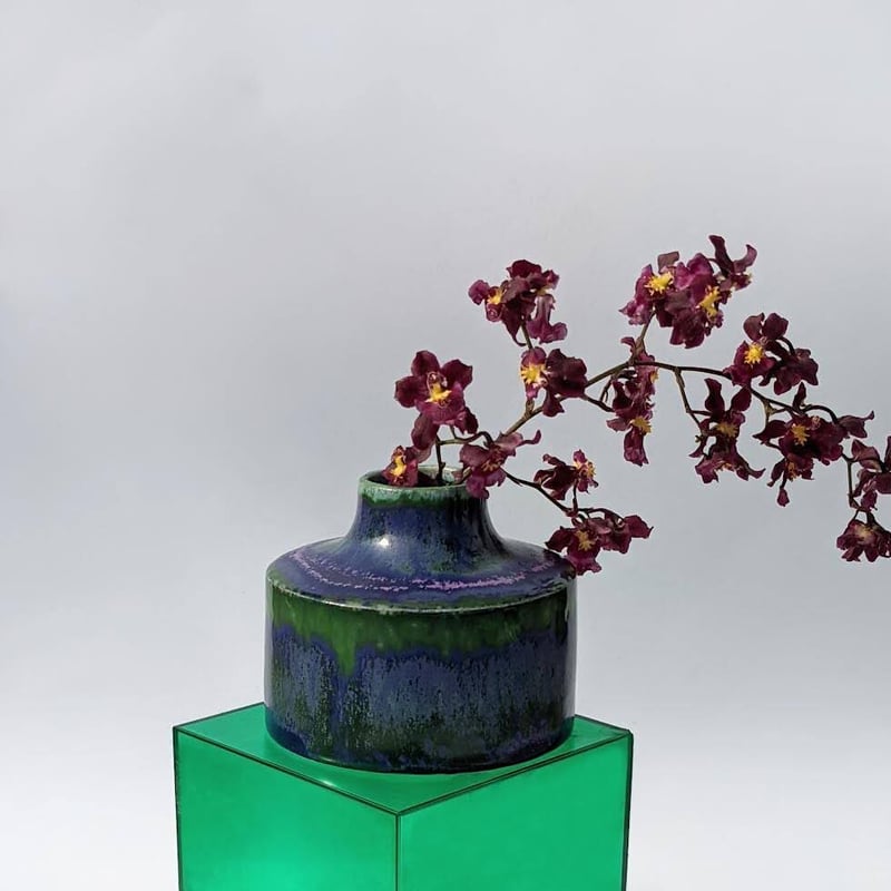 Melt series flower vase- 深海 | NAOKO HATA CERAMICS