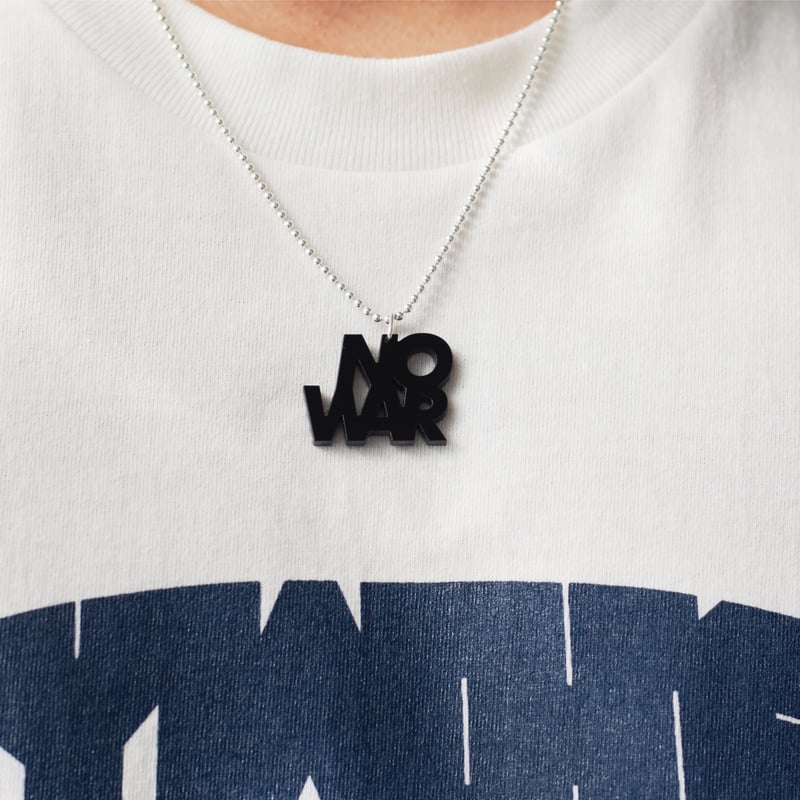 NO WAR” necklace (Black / Clear) | this_is_help!