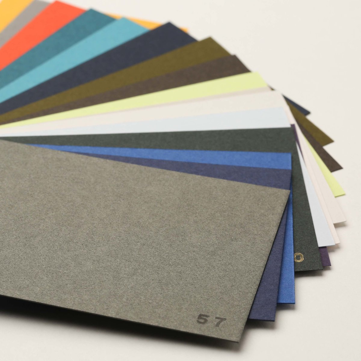 グムンドカラーマット-FS用紙見本＜全48色＞ | Deco Card SHOP