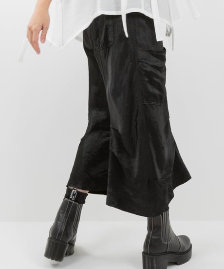 Basic Rin タックタックパンツ〈サテン黒〉【ご注文いただいてからの制作】