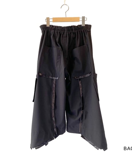 破線ボトム（パンツ）