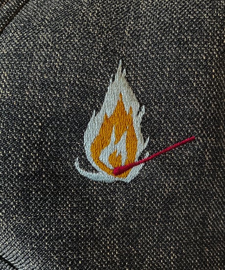 タックタックパンツ・燐寸刺繍